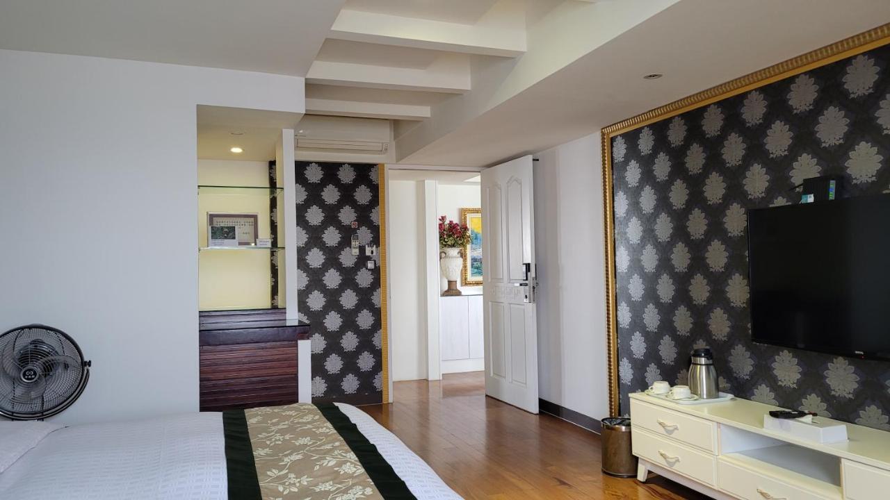 Left Bank 121 Hotel Tainan Luaran gambar