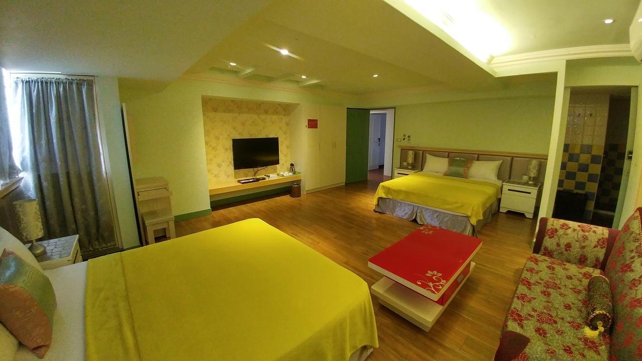 Left Bank 121 Hotel Tainan Luaran gambar